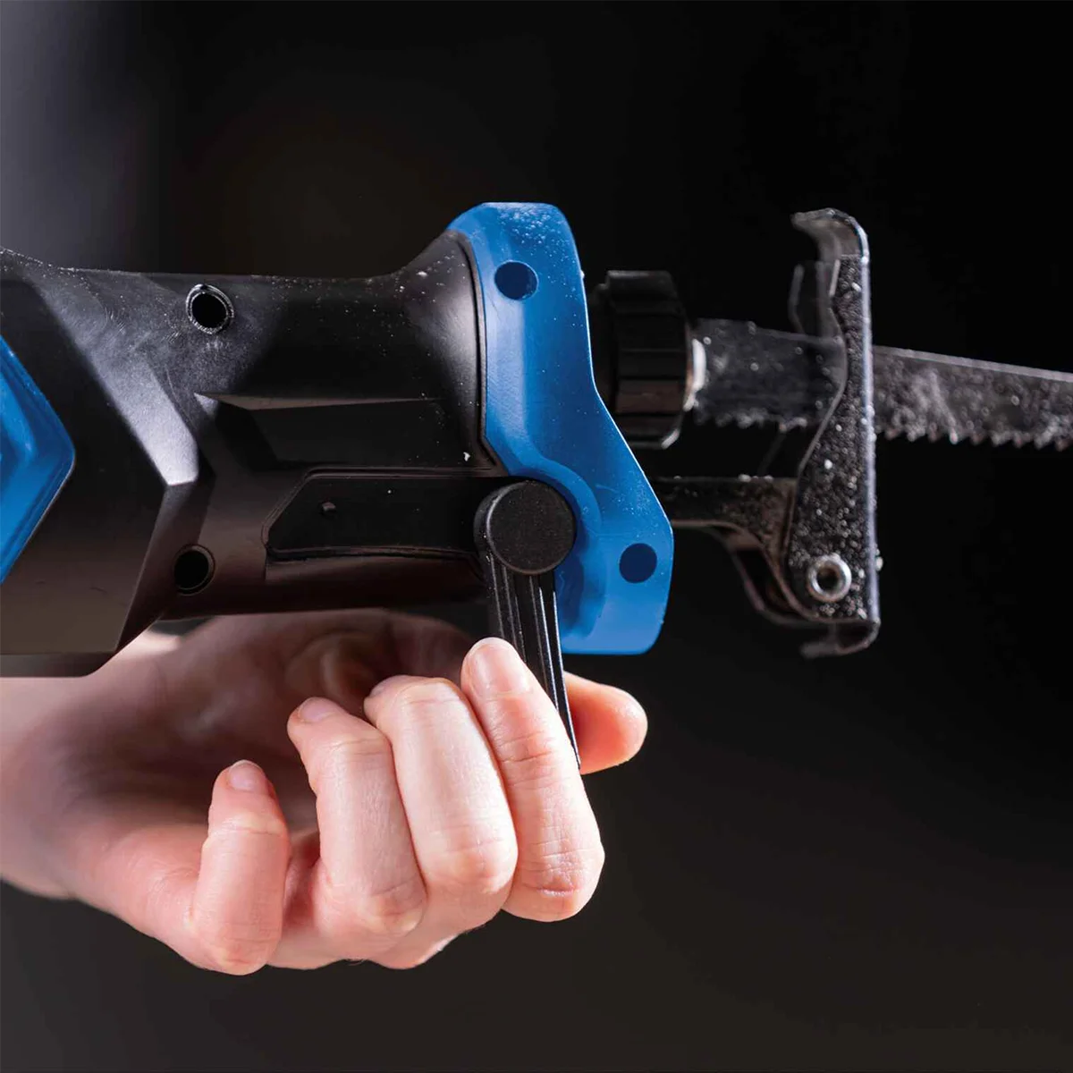 SCHEPPACH Aku recipročna pila – lisičiji rep + punjač i baterija IXES C-RS100-X (Set) - Image 4