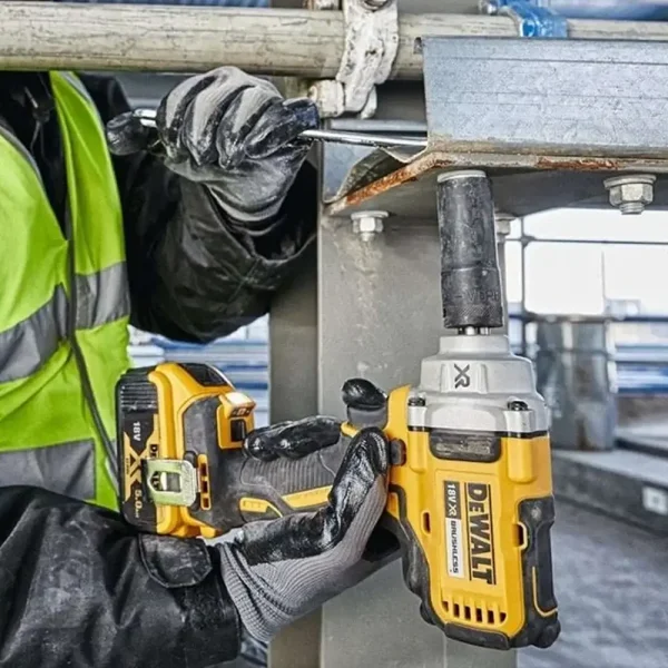 DeWALT Aku set XR 18V DCK2077P2T (Bušilica i Udarni odvijač) + 2x 5.0 Ah Baterija, Punjač i 2x Kofer - Image 4