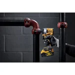 DeWALT Aku kompaktni udarni odvijač - zavrtač + 2x 5.0 Ah Baterija, Punjač i Kofer XR 18V DCF922P2T - 406 Nm (Set) - Image 4