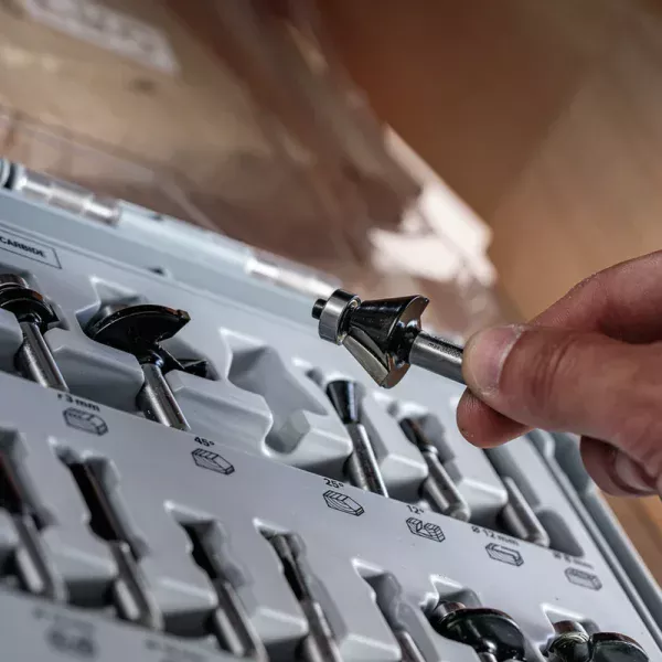 BOSCH Set ravnih glodala za glodalicu 8 mm (6 kom) - Trim&Edging - PRO - Image 4